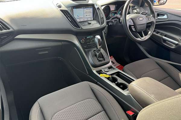 2017 Ford ESCAPE TREND (FWD) ZG