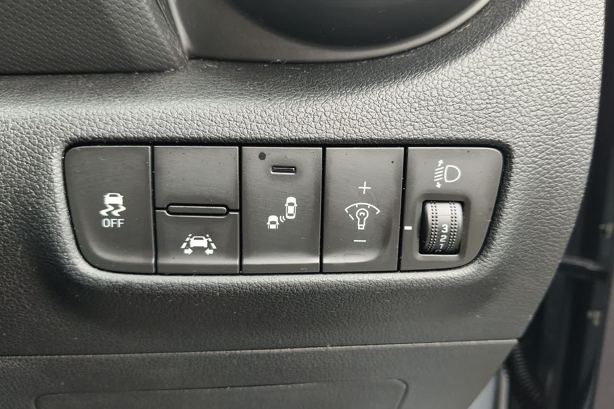 2017 Hyundai Kona Active OS