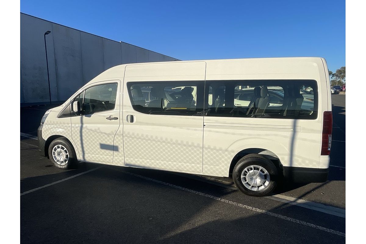2025 Toyota Hiace Commuter GDH322R