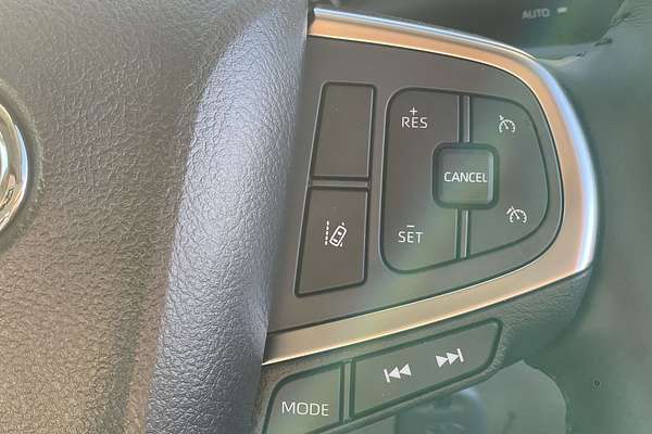 2025 Toyota Hiace Commuter GDH322R