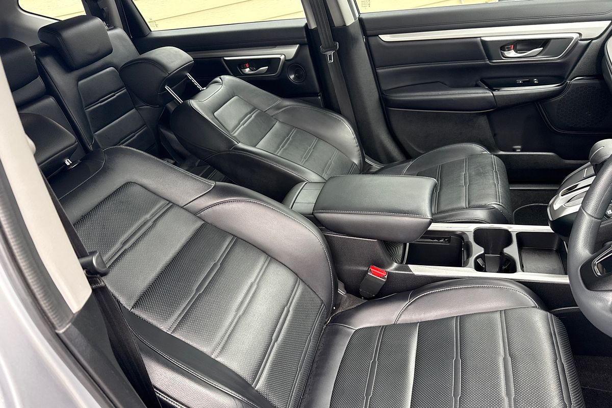2022 Honda CR-V VTi 7 +Luxe RW