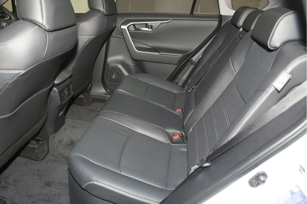 2024 Toyota RAV4 Cruiser AXAH54R