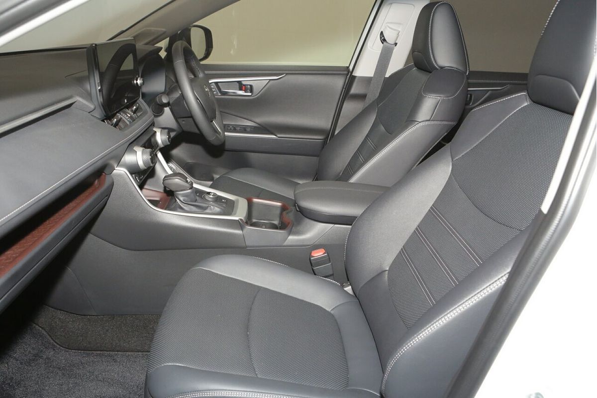 2024 Toyota RAV4 Cruiser AXAH54R