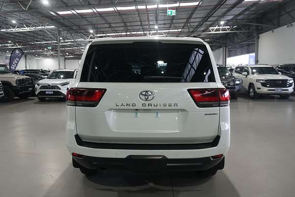 2024 Toyota Landcruiser Sahara FJA300R