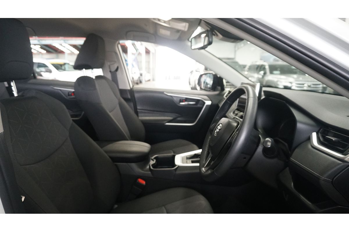 2024 Toyota RAV4 GXL AXAH52R