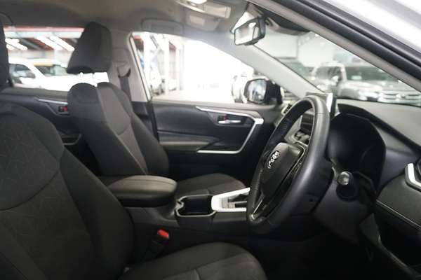 2024 Toyota RAV4 GXL AXAH52R