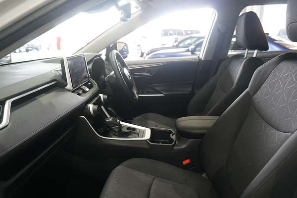 2024 Toyota RAV4 GXL AXAH52R