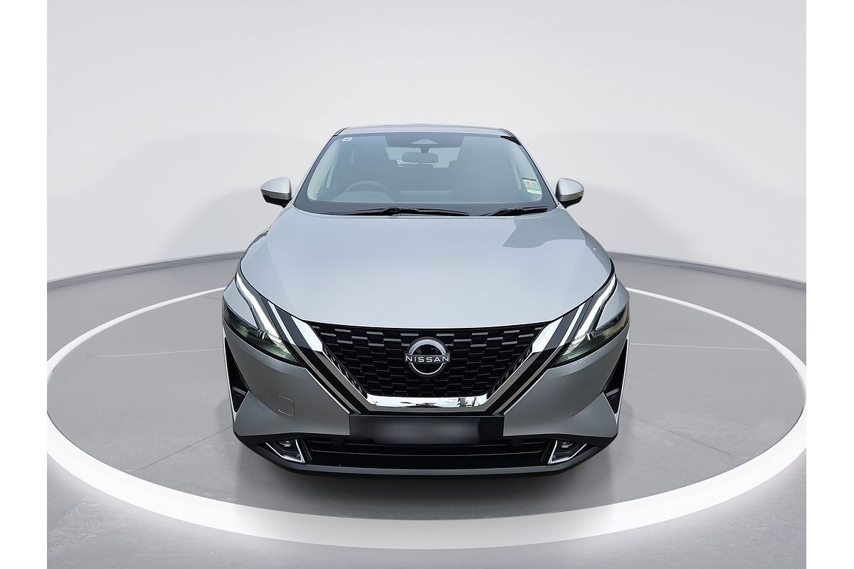 2024 Nissan QASHQAI ST+ J12