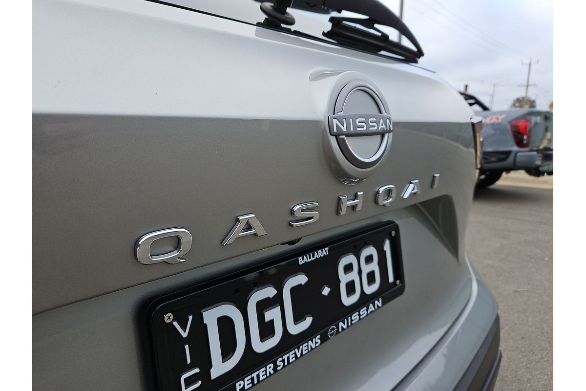 2024 Nissan QASHQAI ST+ J12
