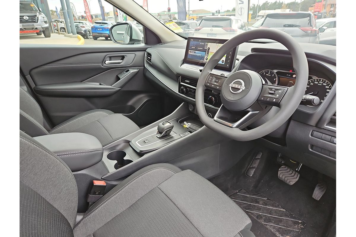 2024 Nissan QASHQAI ST+ J12