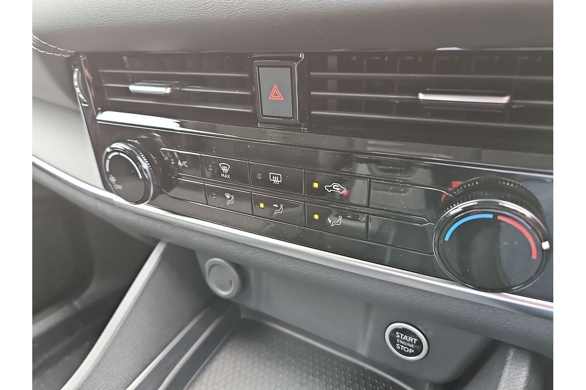 2024 Nissan QASHQAI ST+ J12