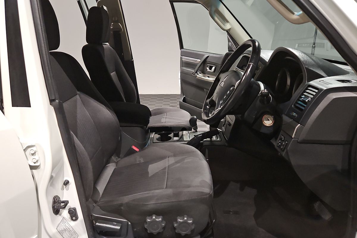 2020 Mitsubishi Pajero GLX NX