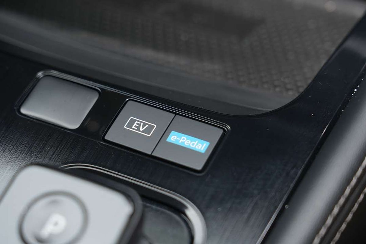 2024 Nissan X-TRAIL ST-L e-POWER T33
