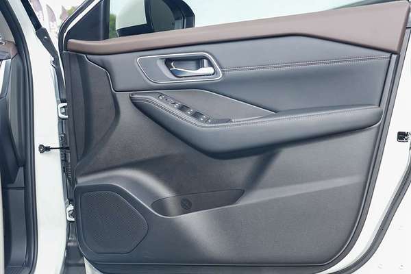 2024 Nissan X-TRAIL ST-L e-POWER T33