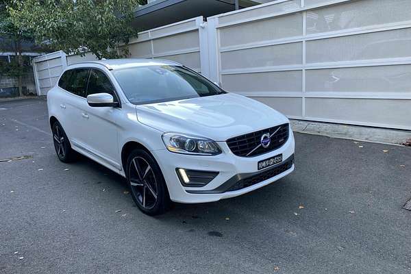 2015 Volvo XC60 T6 R-Design