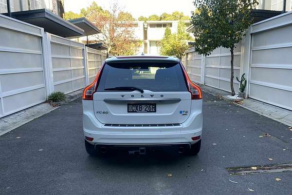 2015 Volvo XC60 T6 R-Design