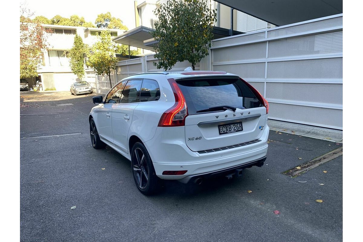 2015 Volvo XC60 T6 R-Design