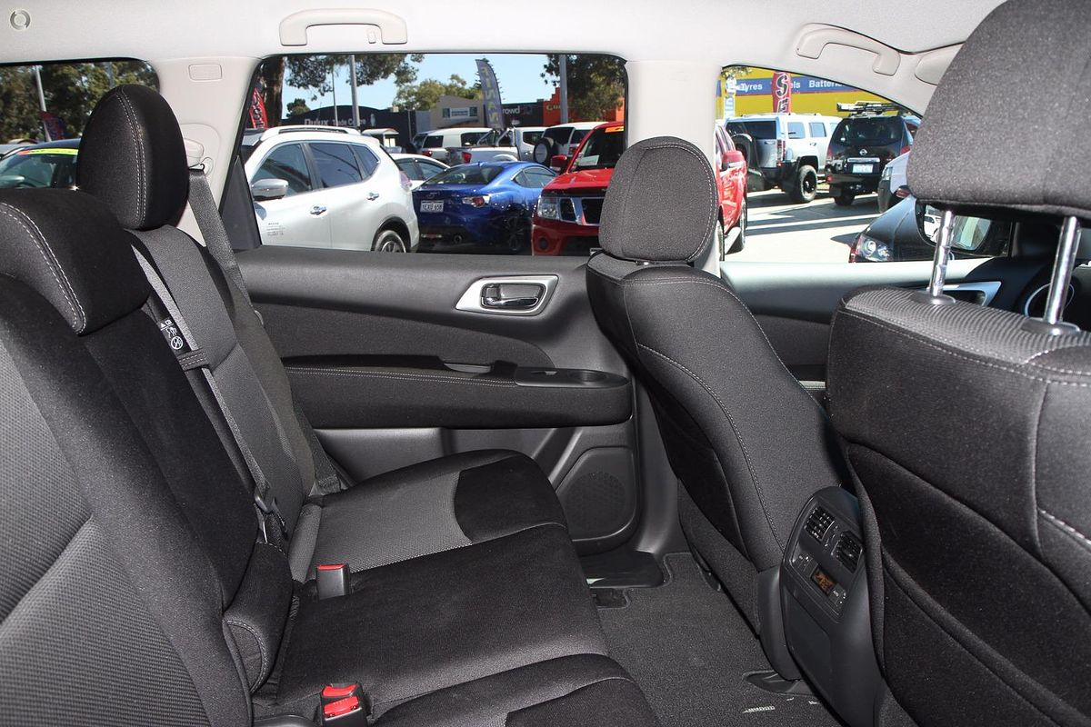 2018 Nissan Pathfinder ST R52 Series II