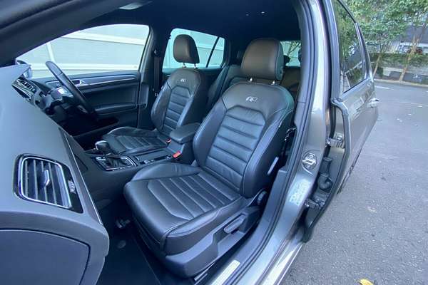 2017 Volkswagen Golf 110TDI Highline 7