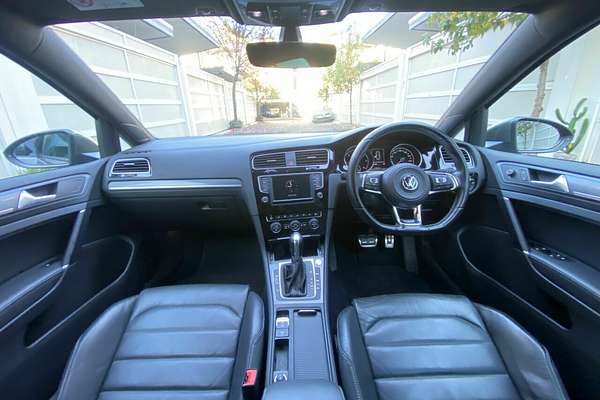 2017 Volkswagen Golf 110TDI Highline 7