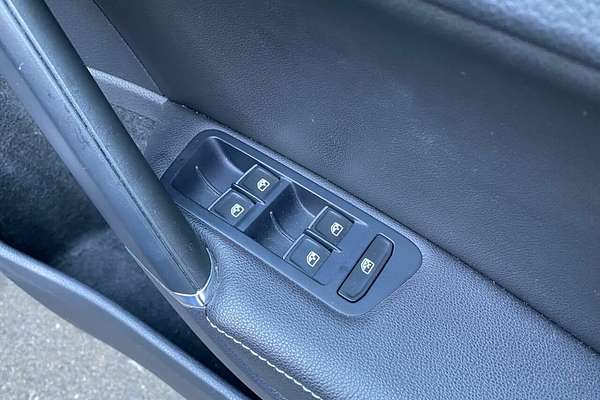 2017 Volkswagen Golf 110TDI Highline 7