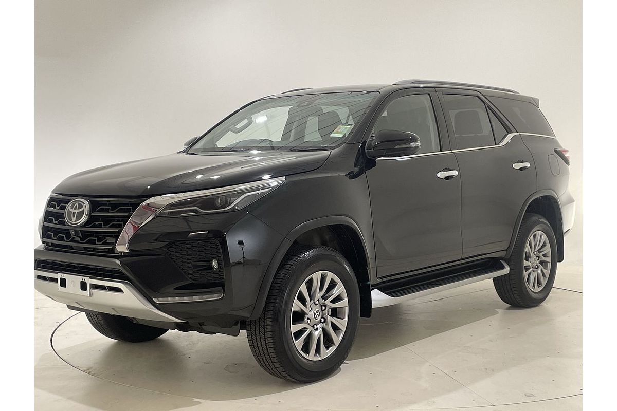 2023 Toyota Fortuner Crusade GUN156R