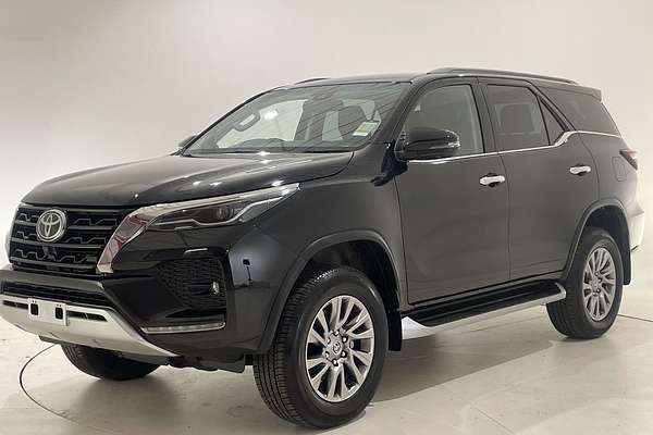 2023 Toyota Fortuner Crusade GUN156R