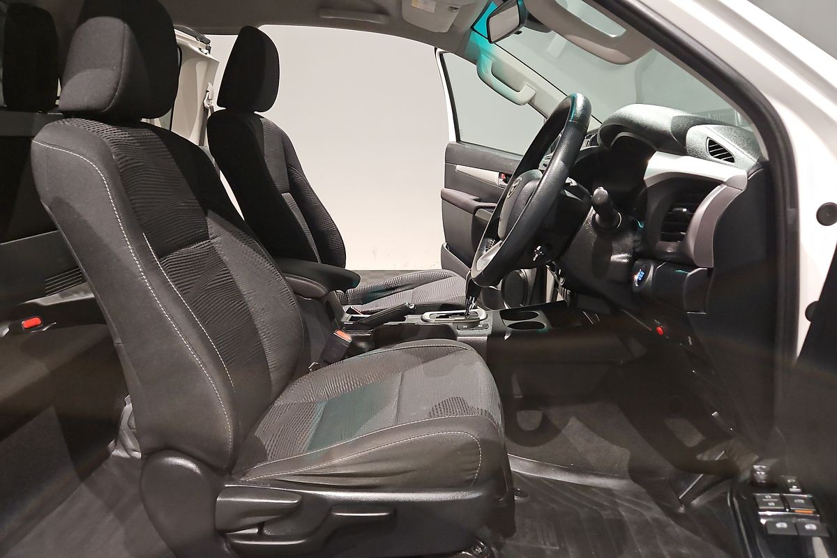 2020 Toyota Hilux SR GUN126R 4X4
