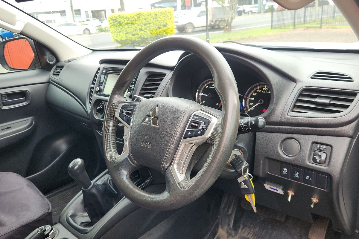 2021 Mitsubishi Triton GLX MR 4X4