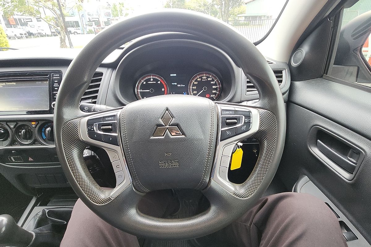 2021 Mitsubishi Triton GLX MR 4X4