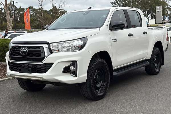 2020 Toyota Hilux SR GUN126R 4X4