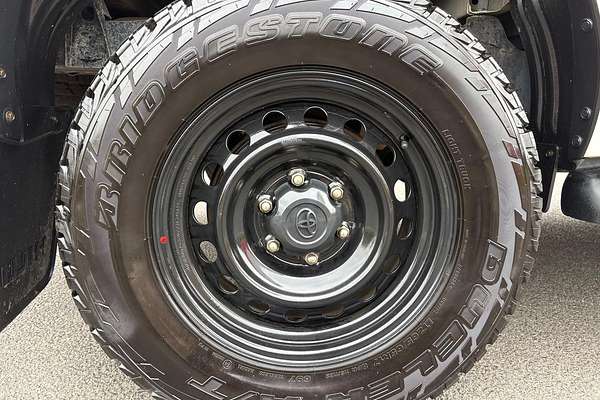2020 Toyota Hilux SR GUN126R 4X4