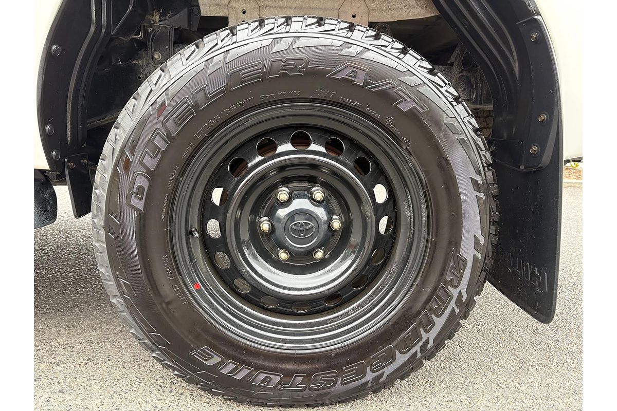 2020 Toyota Hilux SR GUN126R 4X4