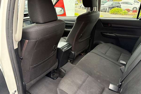 2020 Toyota Hilux SR GUN126R 4X4