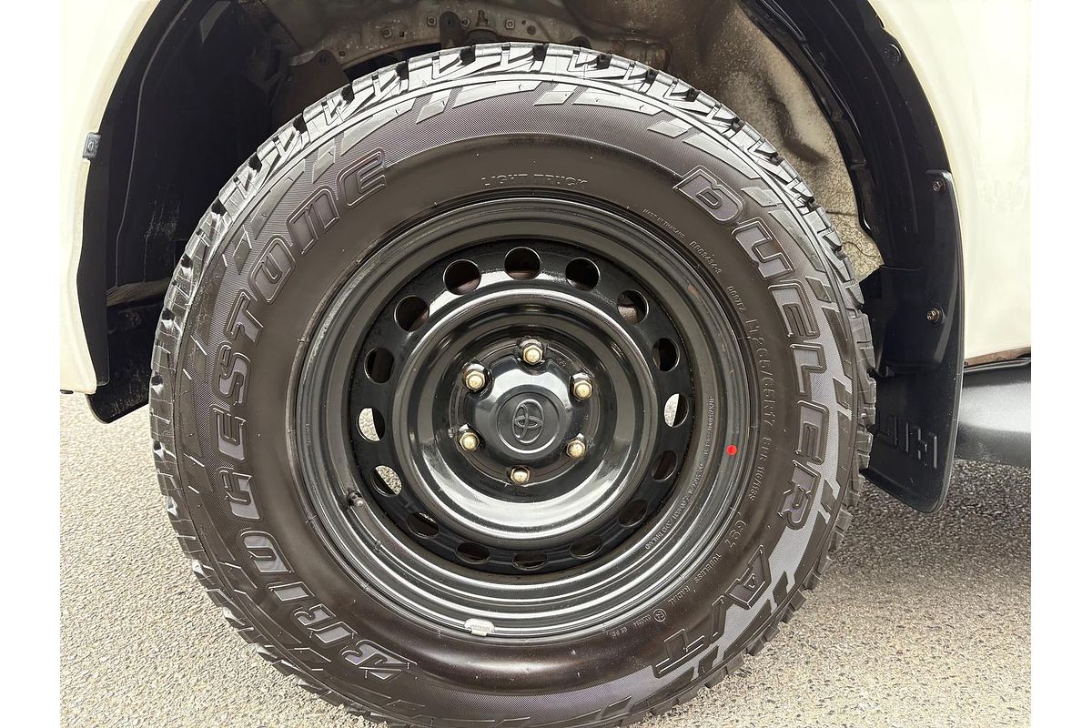 2020 Toyota Hilux SR GUN126R 4X4