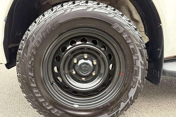 2020 Toyota Hilux SR GUN126R 4X4