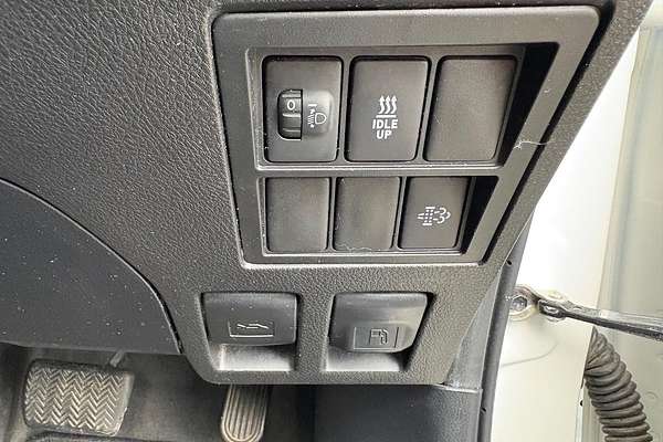 2020 Toyota Hilux SR GUN126R 4X4
