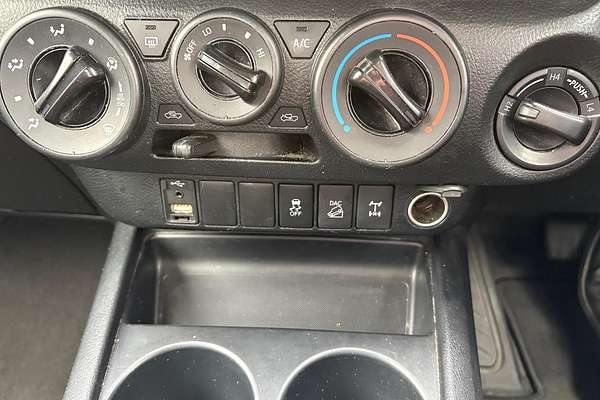 2020 Toyota Hilux SR GUN126R 4X4