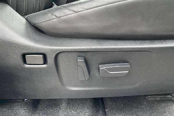 2023 Isuzu MU-X LS-T