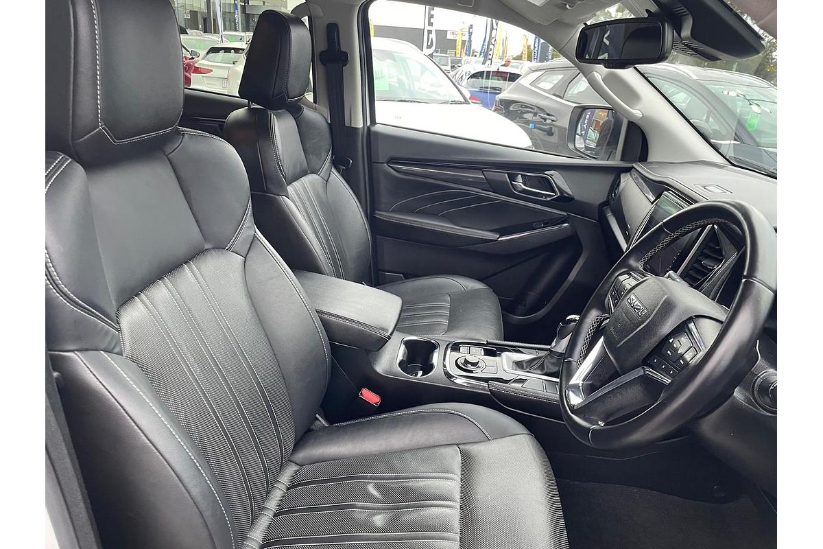 2023 Isuzu MU-X LS-T