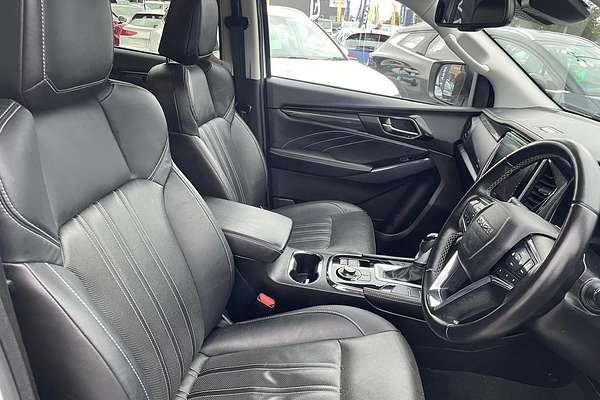 2023 Isuzu MU-X LS-T