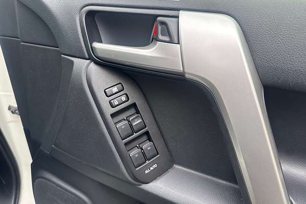 2023 Toyota Landcruiser Prado VX GDJ150R
