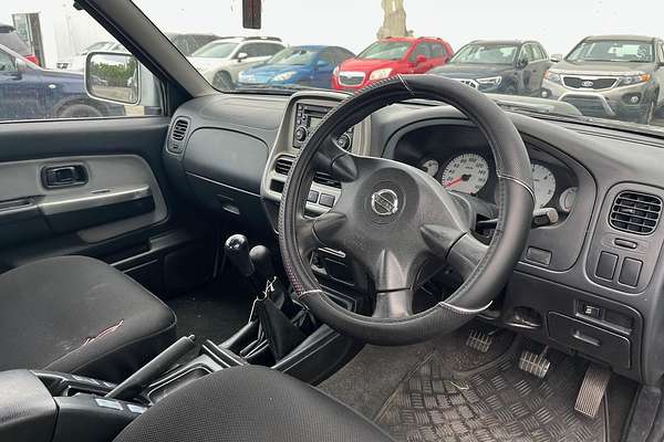 2013 Nissan Navara ST-R D22 4X4