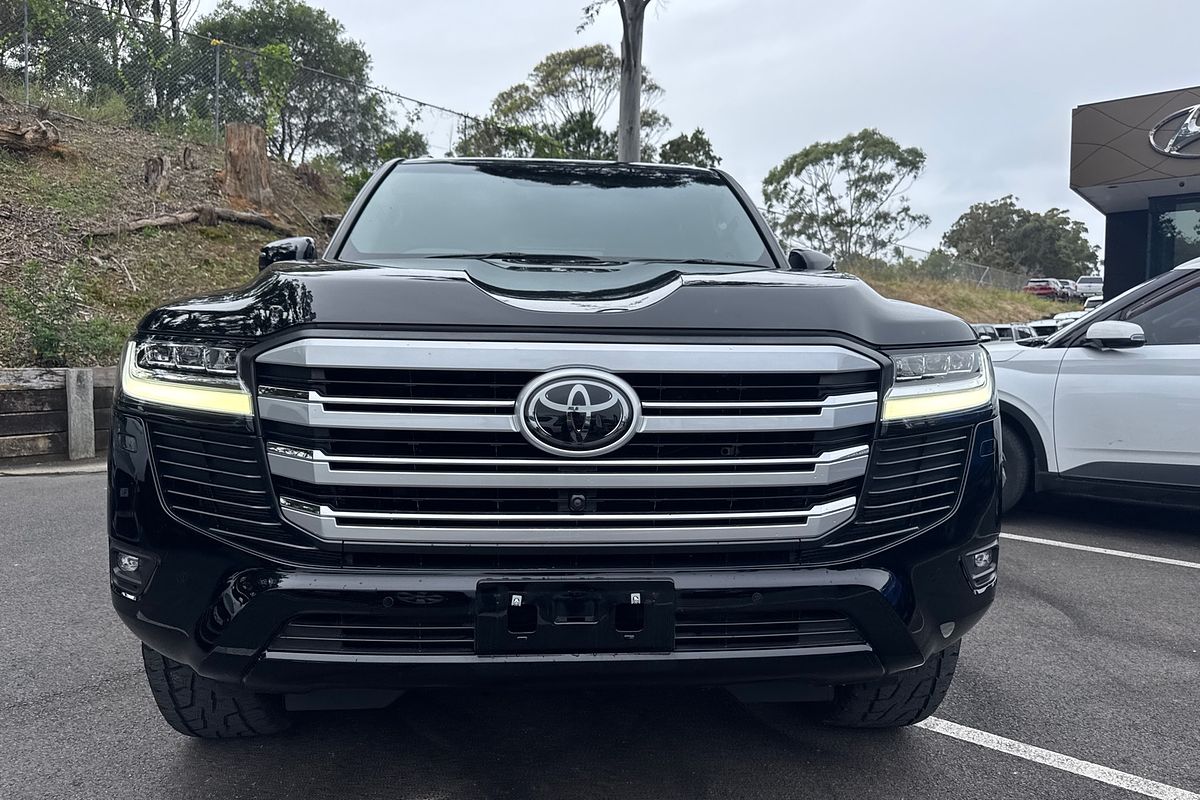 2022 Toyota Landcruiser VX FJA300R