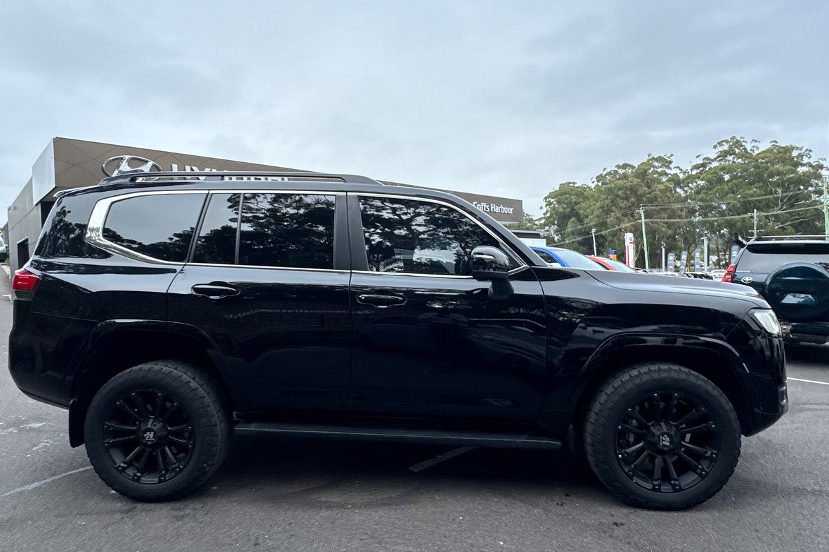 2022 Toyota Landcruiser VX FJA300R