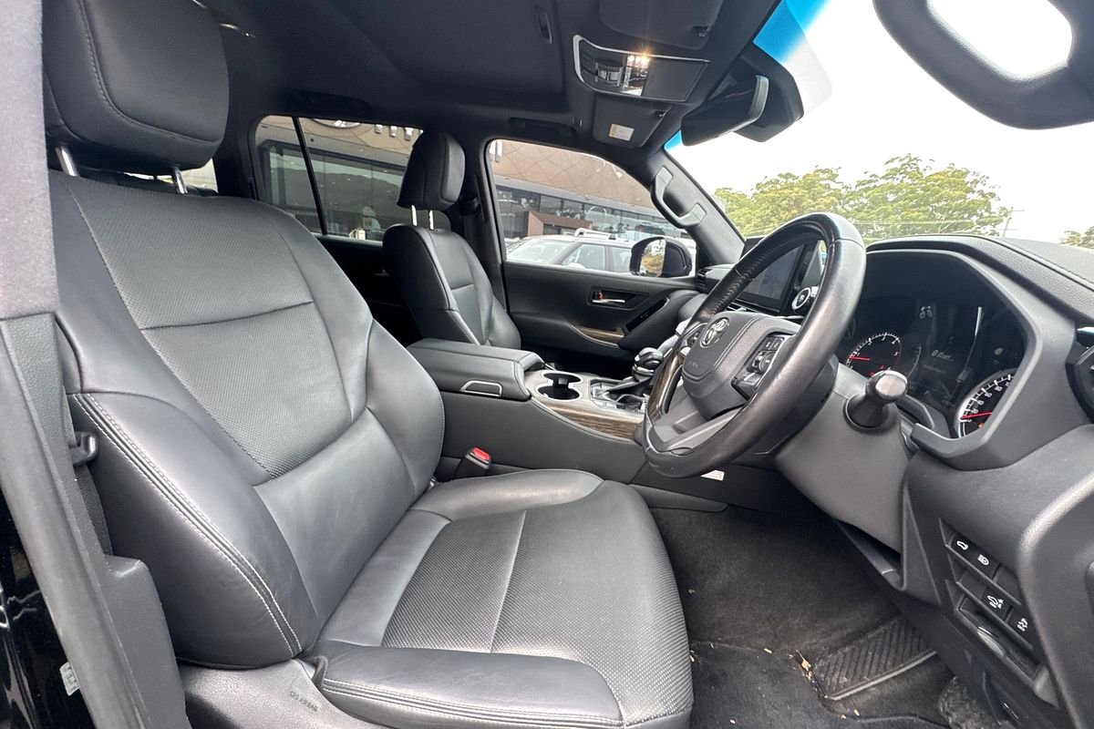 2022 Toyota Landcruiser VX FJA300R