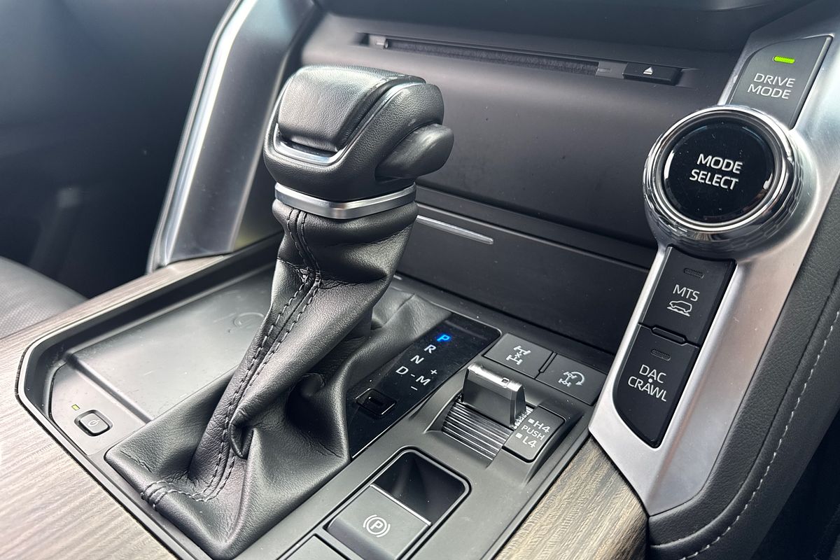 2022 Toyota Landcruiser VX FJA300R