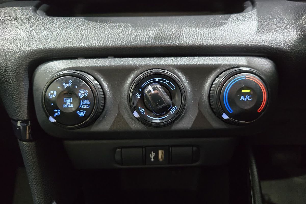 2022 Toyota Yaris Ascent Sport MXPA10R
