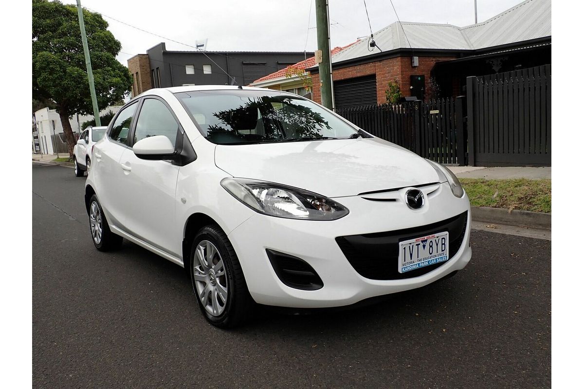 2013 Mazda 2 Neo DE MY13