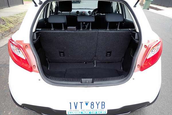 2013 Mazda 2 Neo DE MY13